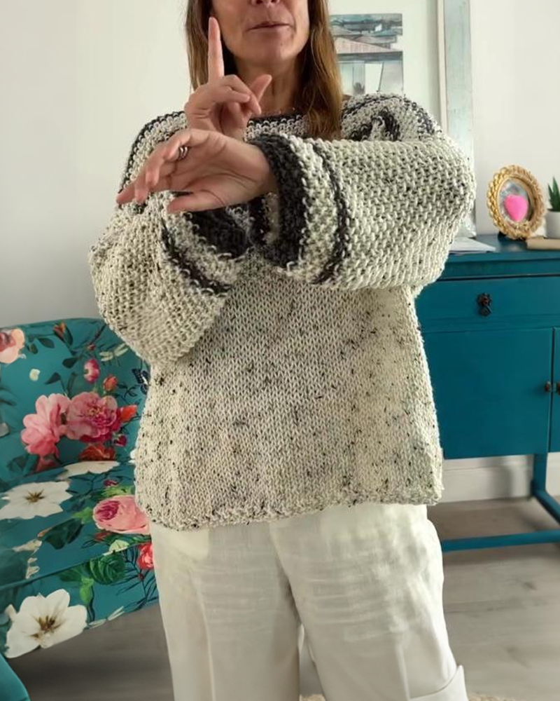 Simple and Loose Nordic - style Sweater