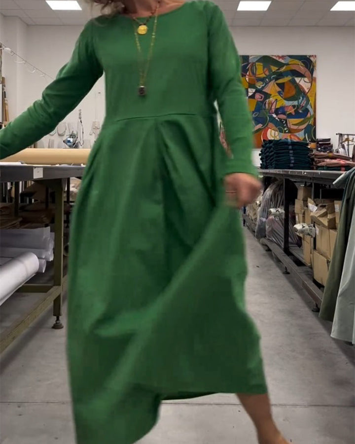 Solid color round neck dress