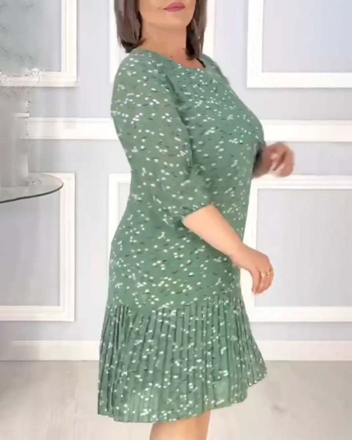 Elegant patchwork pleated printed dress