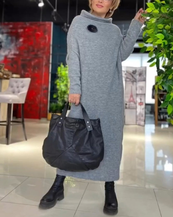 Loose Dress with Turtleneck and Long Sleeve