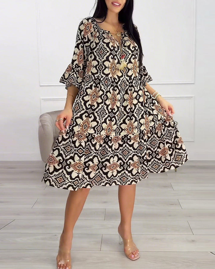 Vintage Print Knee-Length Dress