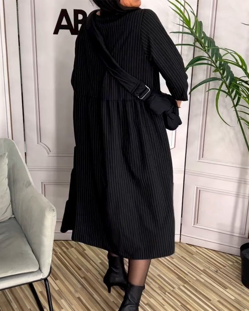 Simple pitted round neck dress