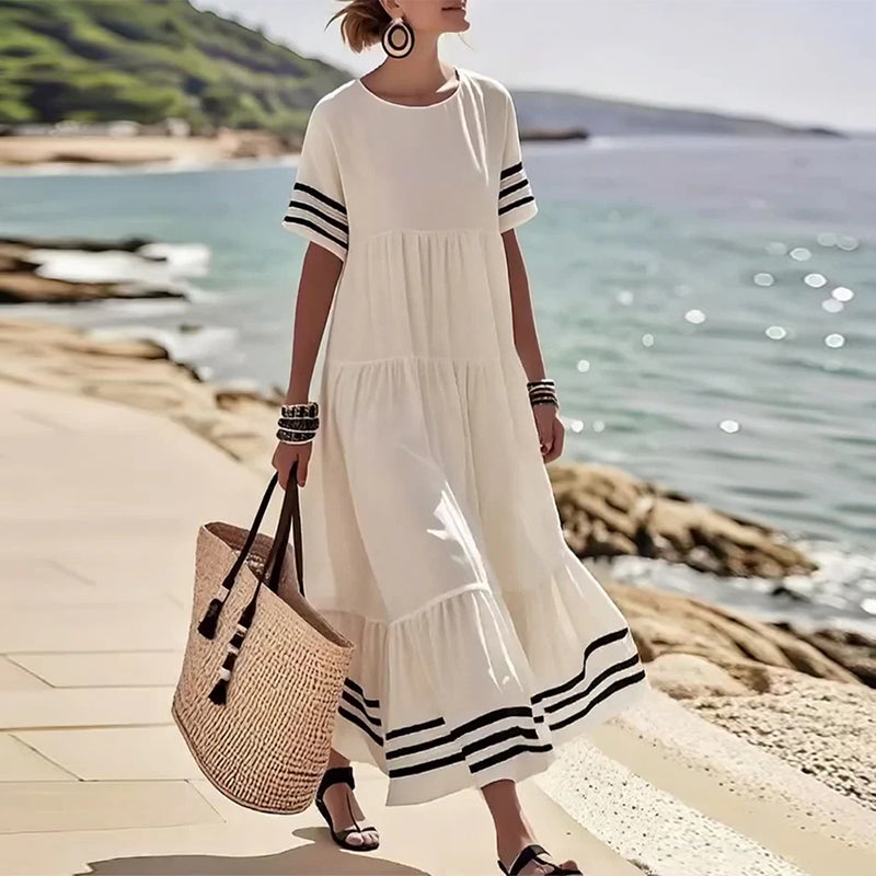 Fashionable Holiday Short-Sleeved Dress