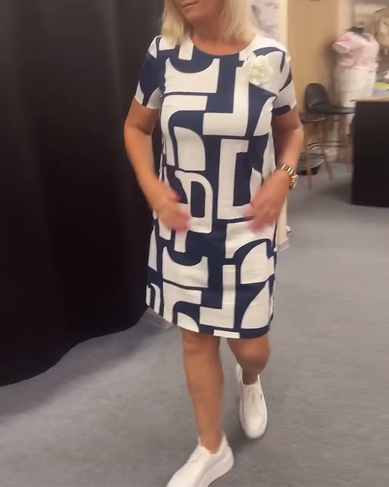 Geometric print pocket crew neck dress