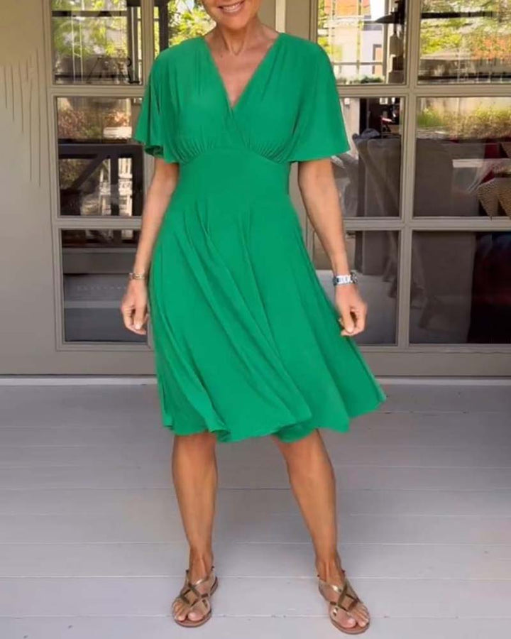 Solid color V-neck waisted butterfly sleeve casual dress